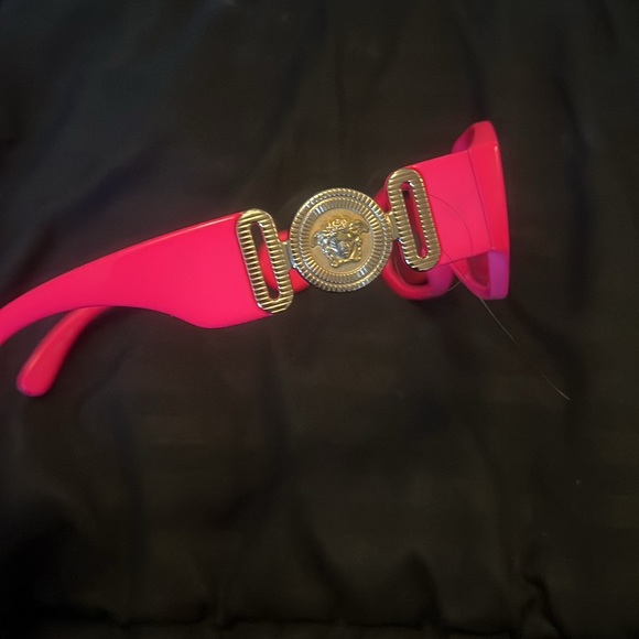 Versace sunglasses authentic - Picture 2 of 6